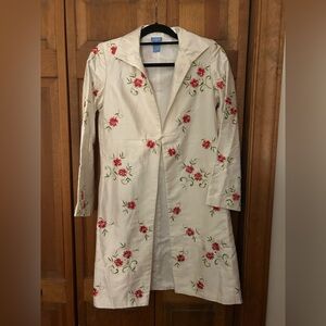 ts dixin Women's Y2K Early 2000s Inspired Sz 2 White Silk Coat W/ Floral Details